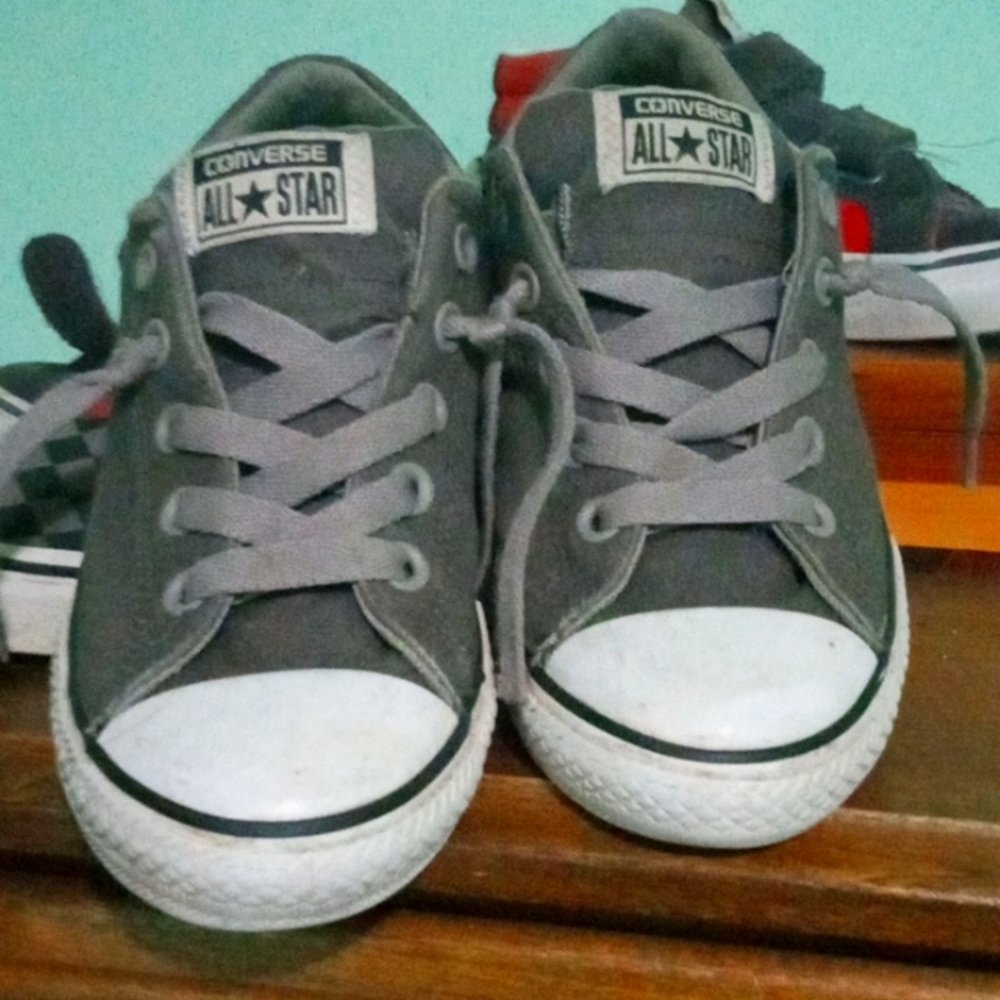 Youth Converse